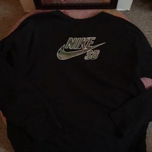Nike SB crewneck